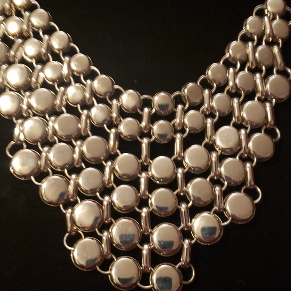 Lia Sophia Statement Necklace - Picture 3 of 4